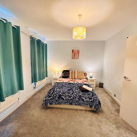Victoria Family Apartment In Central Лондон Экстерьер фото