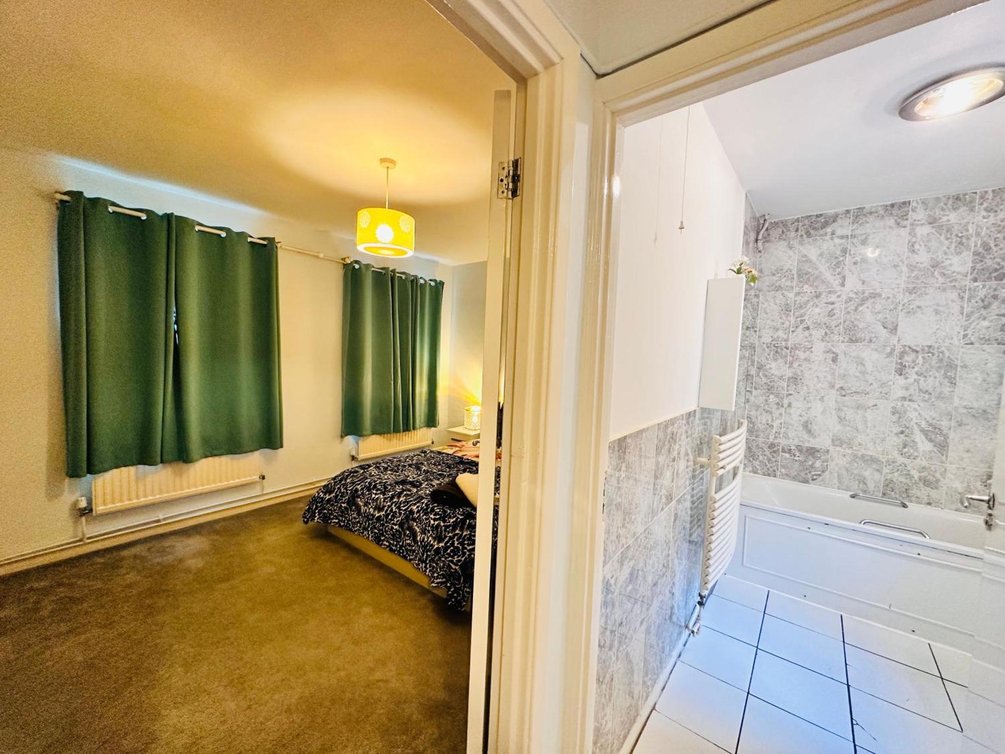 Victoria Family Apartment In Central Лондон Экстерьер фото
